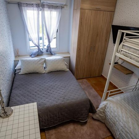 Casa Julio - Alcala Complete Coastal Retreat - Entire Apartment - 3 Min Walk From The Ocean - Shared Entrance With Host Esterno foto