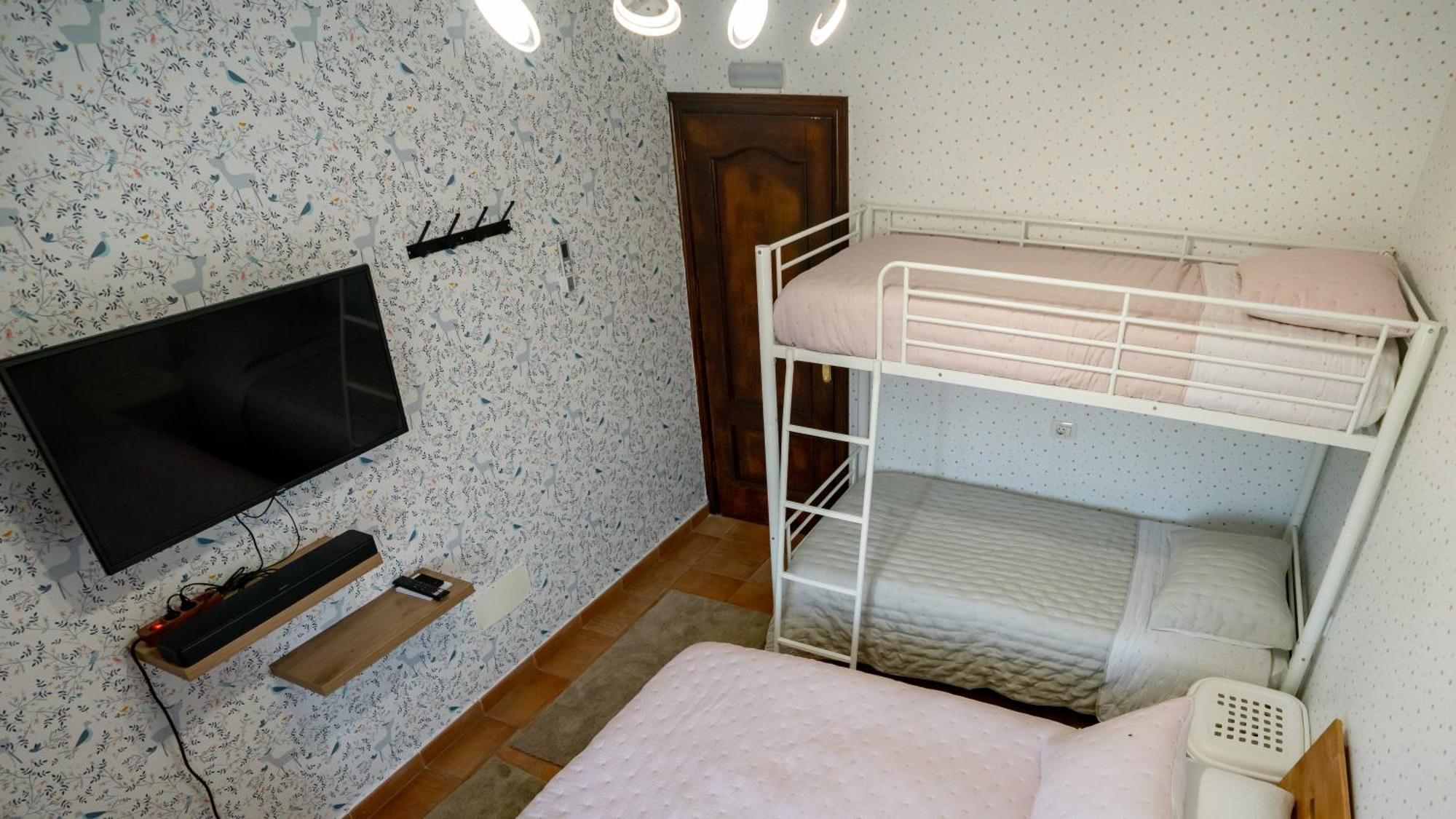 Casa Julio - Alcala Complete Coastal Retreat - Entire Apartment - 3 Min Walk From The Ocean - Shared Entrance With Host Esterno foto