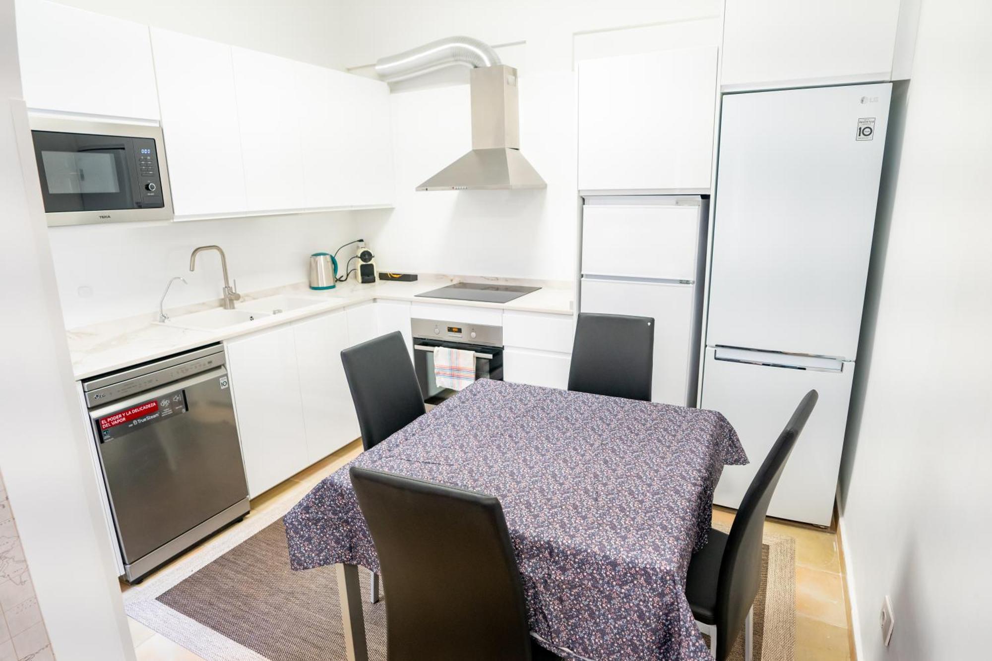 Casa Julio - Alcala Complete Coastal Retreat - Entire Apartment - 3 Min Walk From The Ocean - Shared Entrance With Host Esterno foto